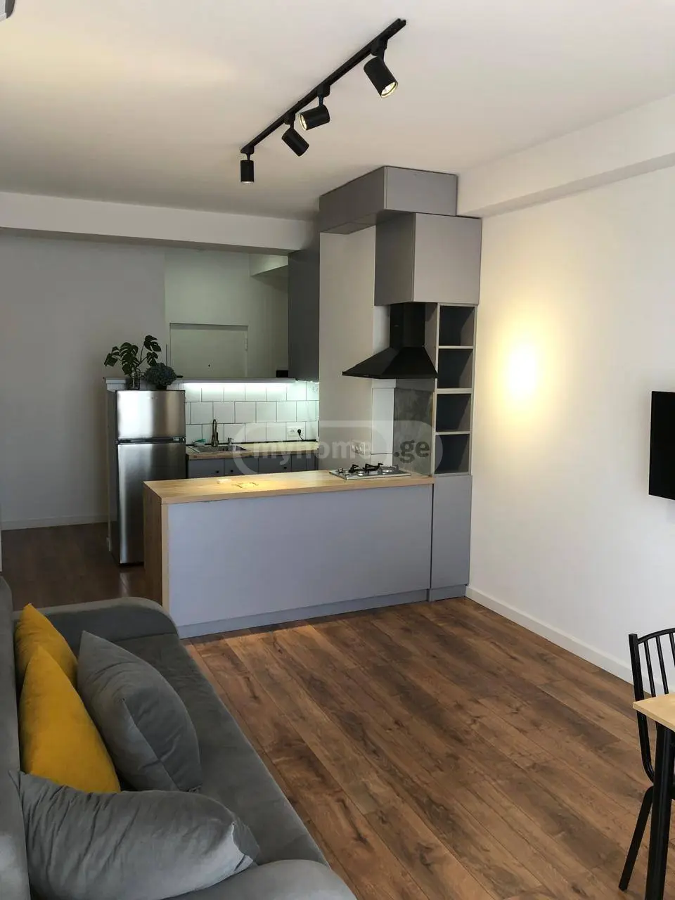 3 Room Apartment For Rent In Didube view 1