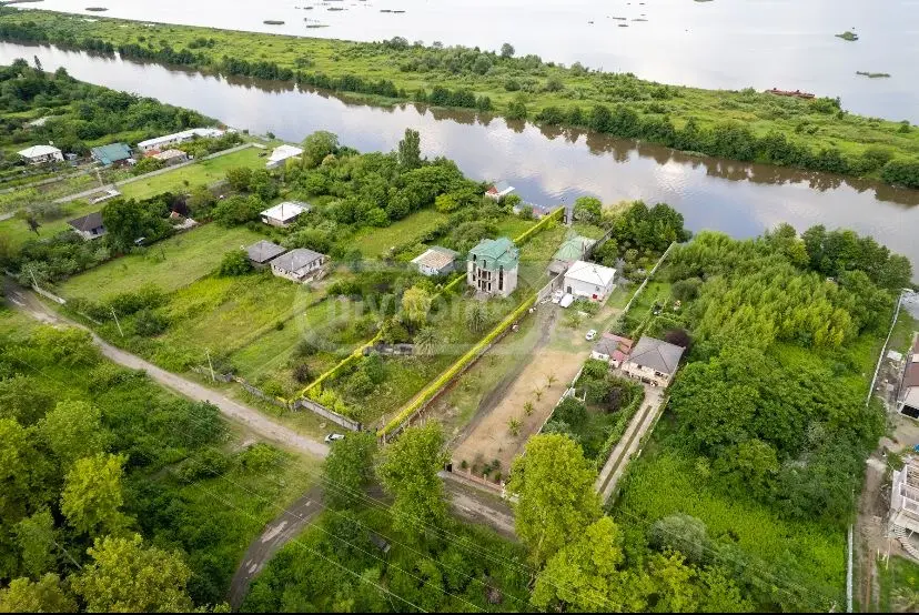 8 Room Private House For Sale view 9