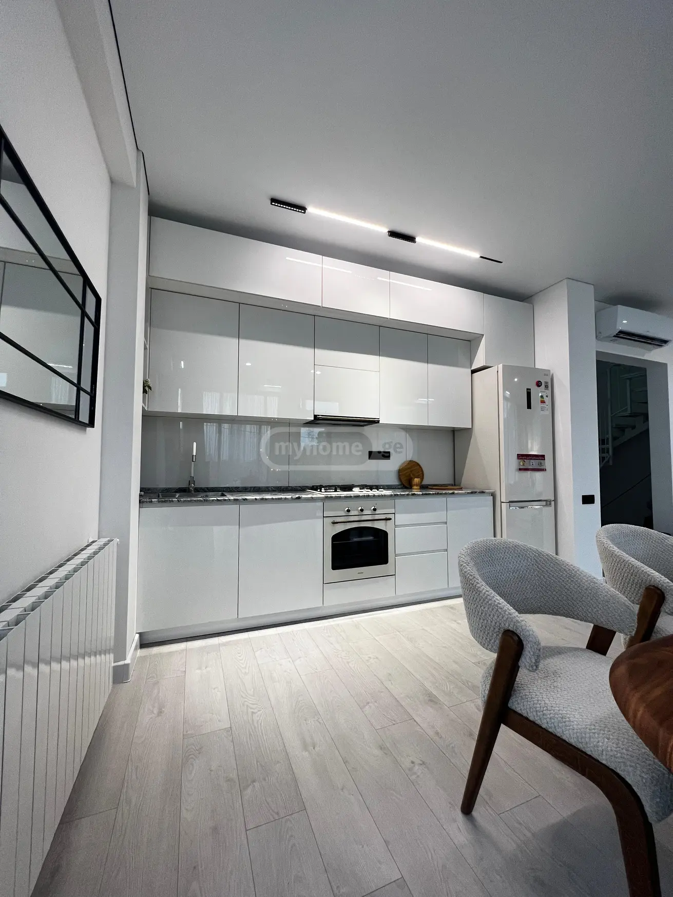 3 Room Private House For Rent In Batumi view 4