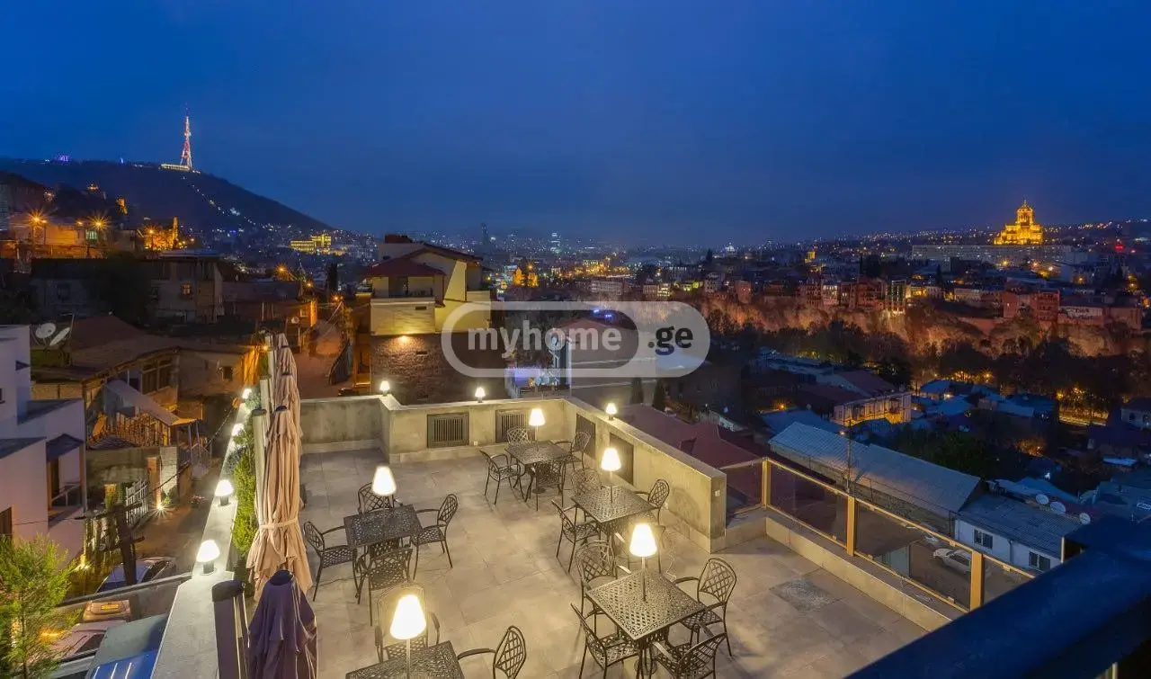 10+ Room Hotel For Rent In Abanotubani view 9