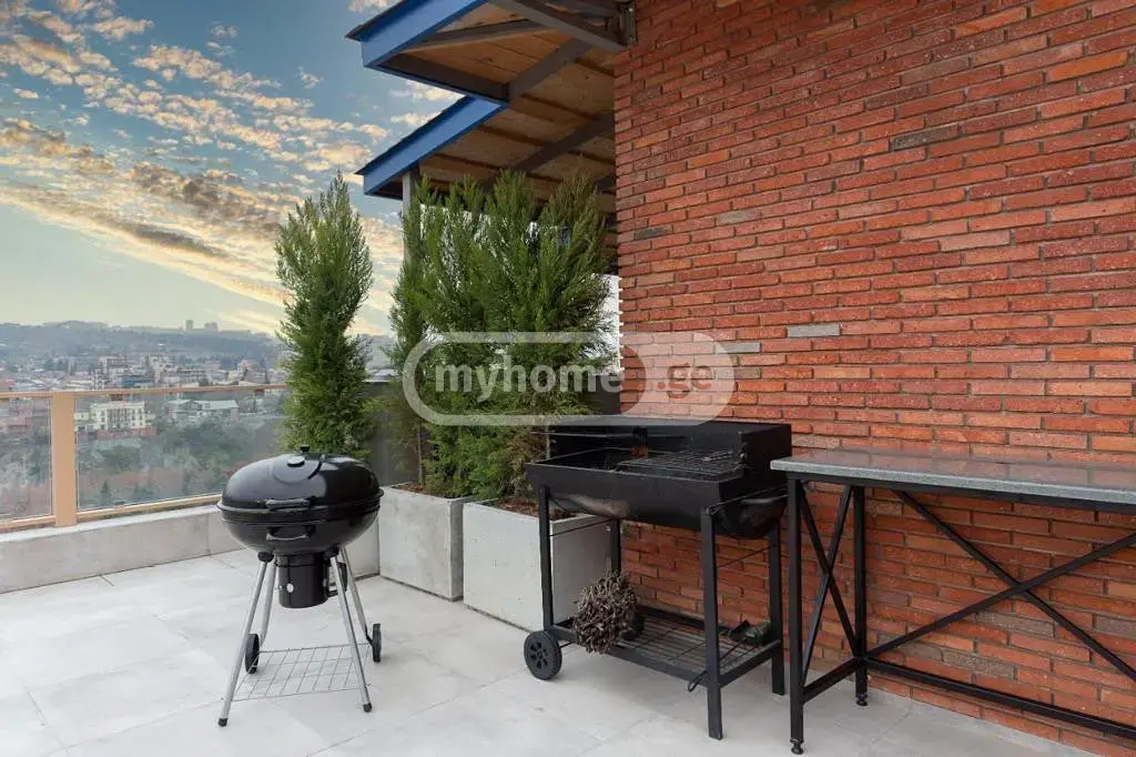 10+ Room Hotel For Rent In Abanotubani view 7