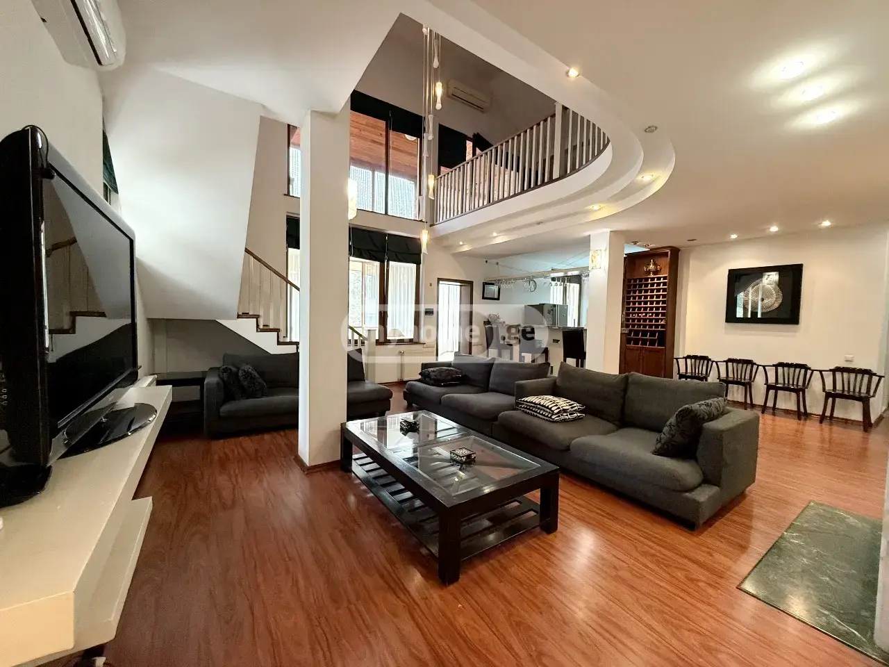 10+ Room Private House For Rent In Mtskheta view 8