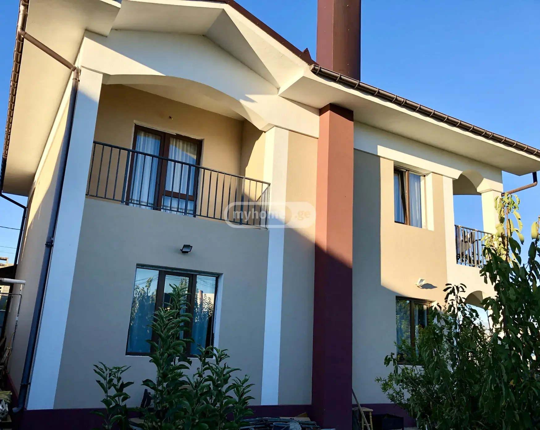 7 Room Private House For Sale view 4