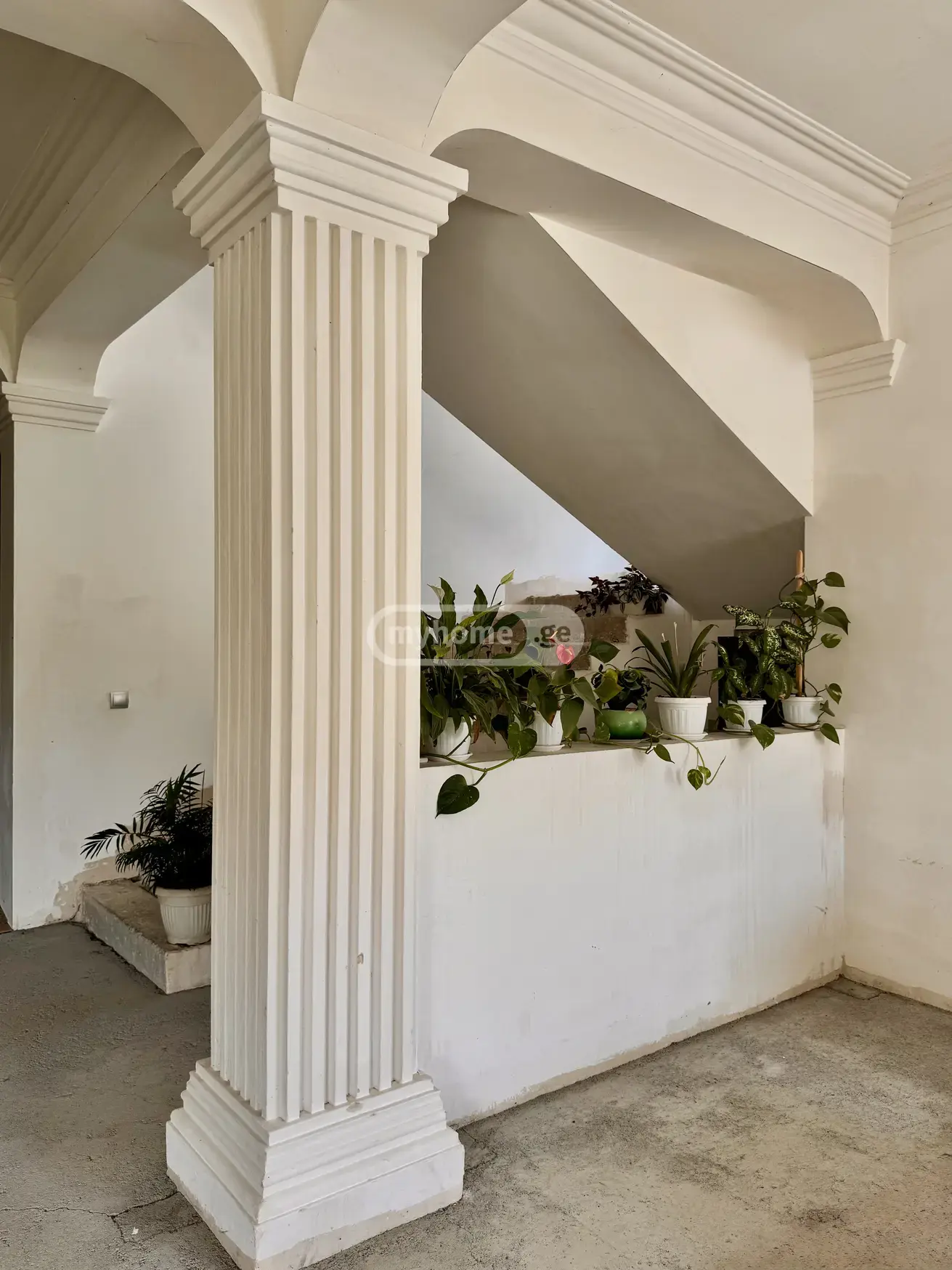 7 Room Private House For Sale view 3