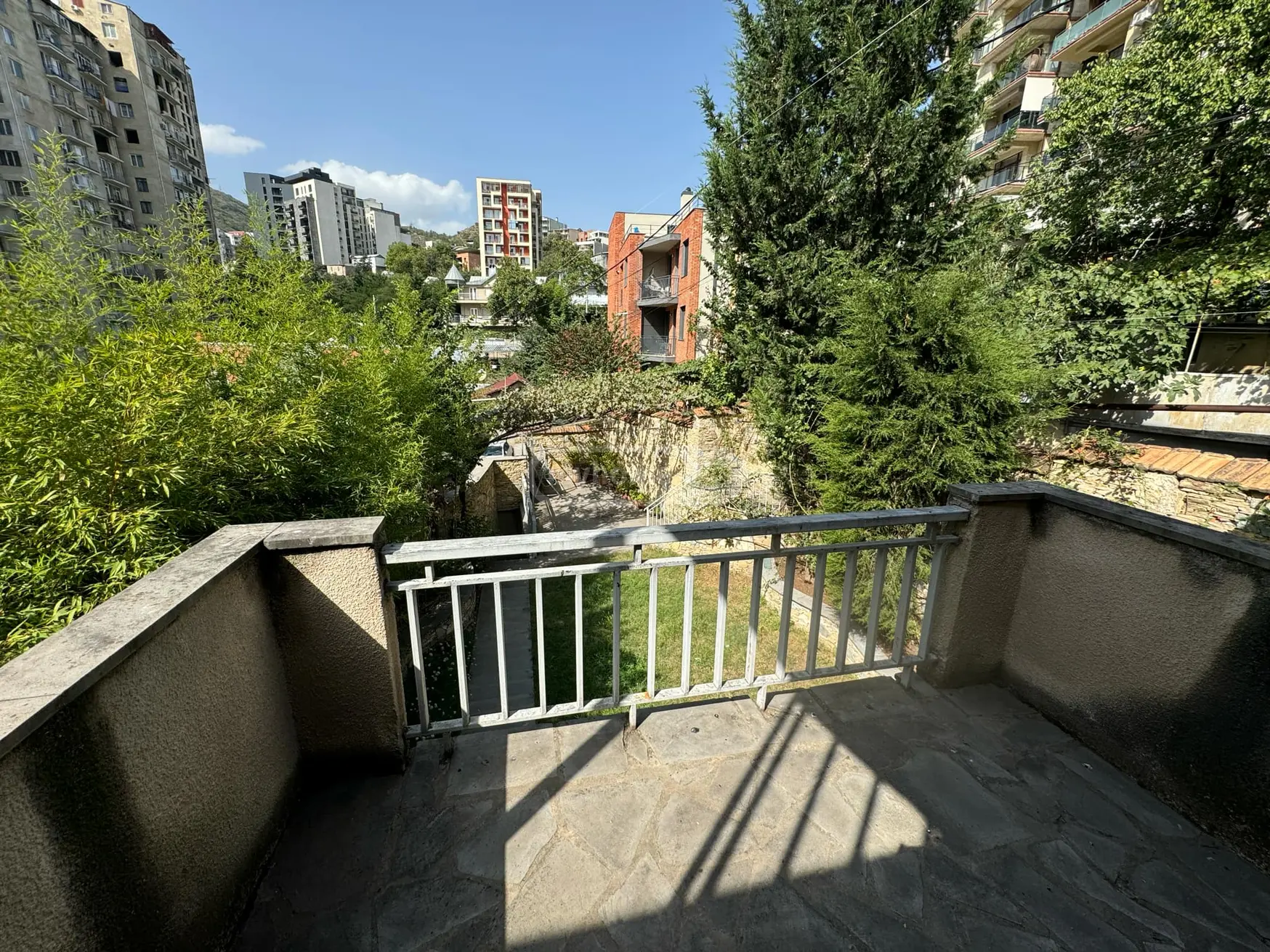 7 Room Private House For Sale view 11