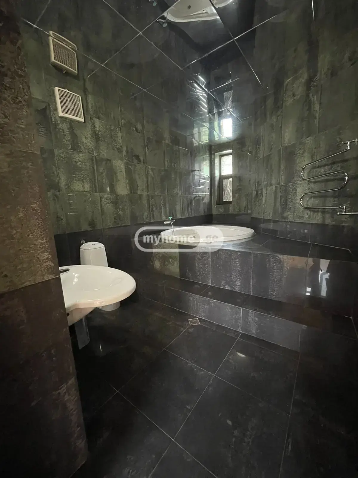10+ Room Private House For Rent In Vake view 12
