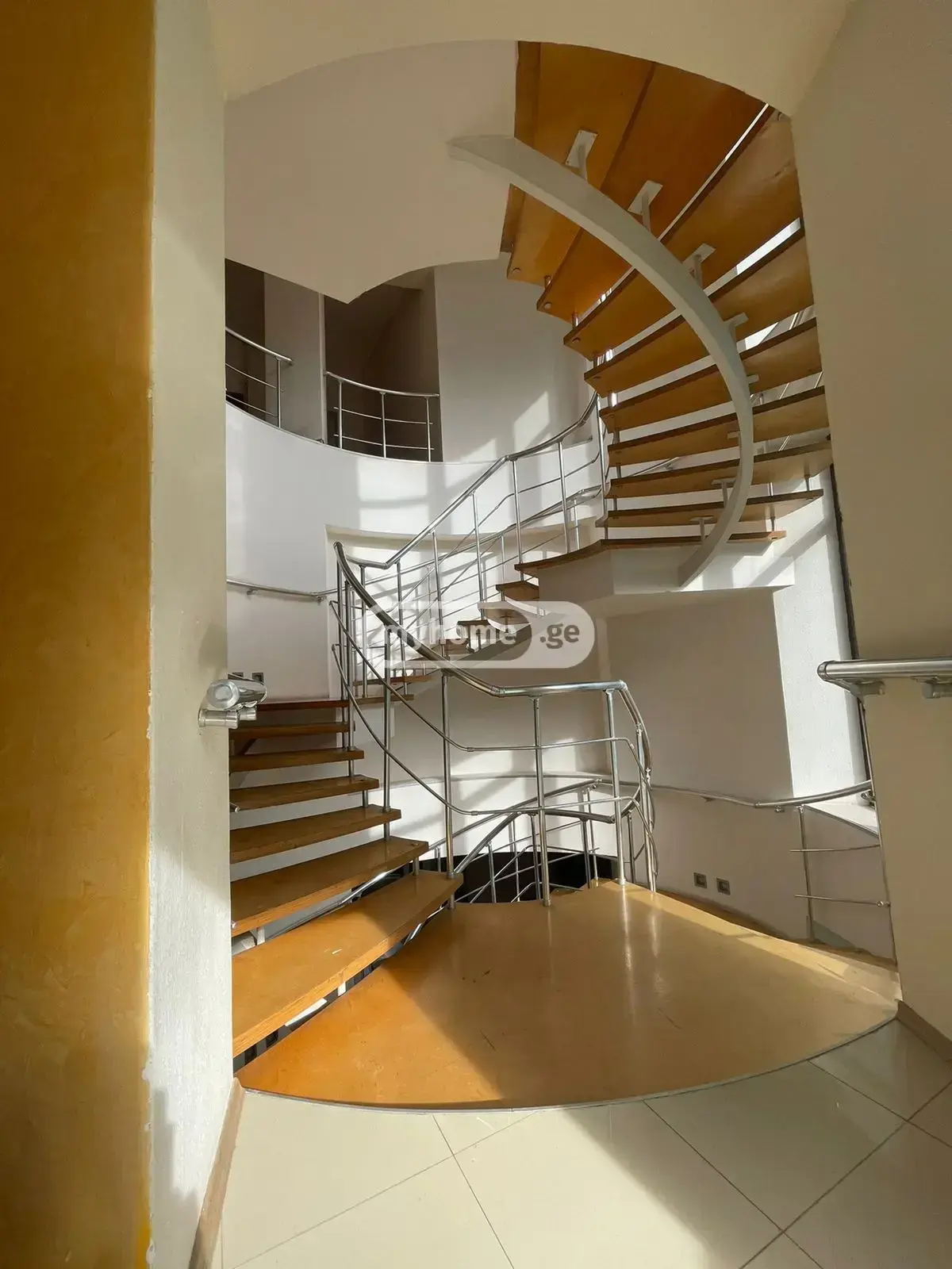 10+ Room Private House For Rent In Vake view 7