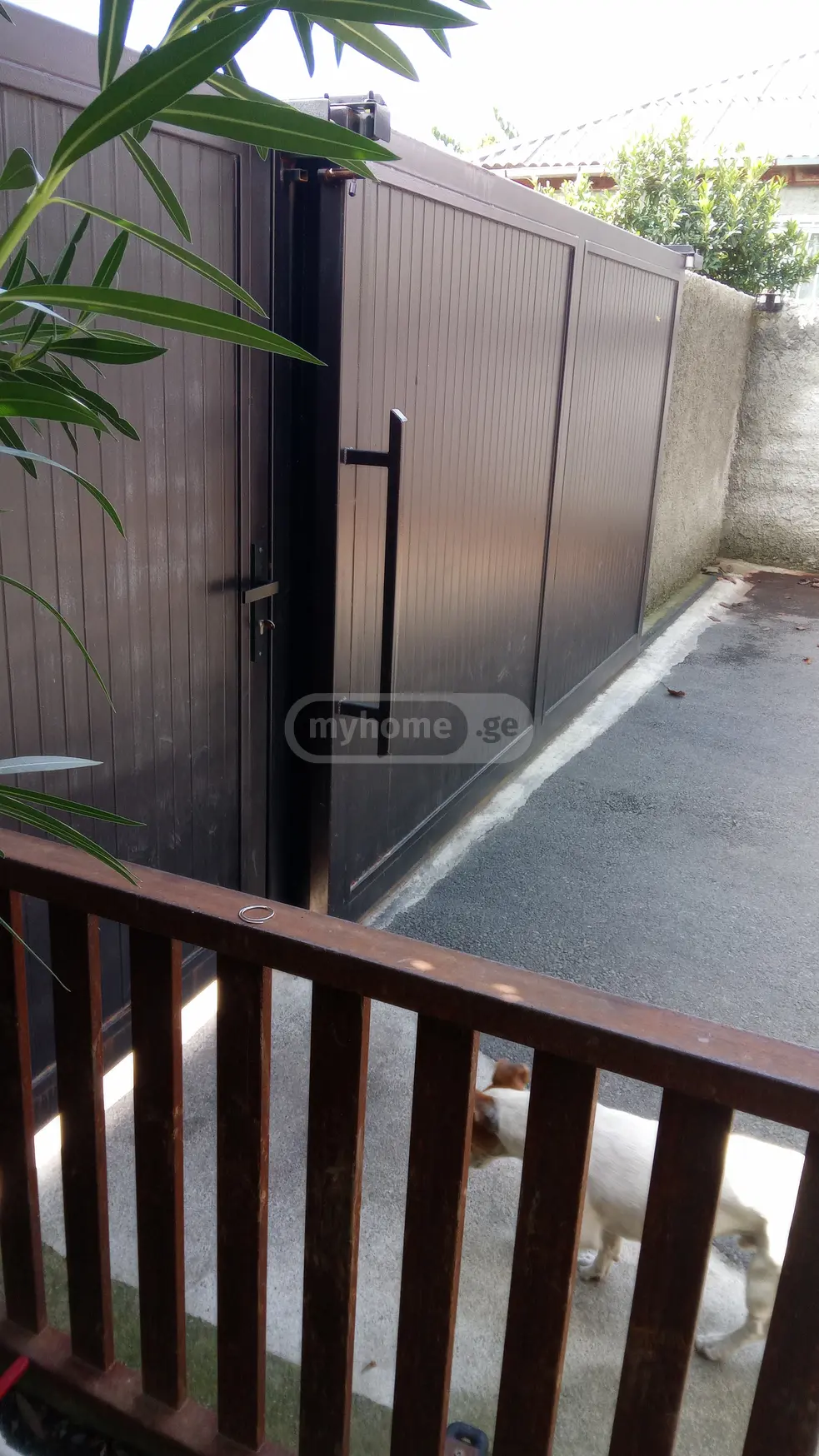 8 Room Private House For Sale view 11