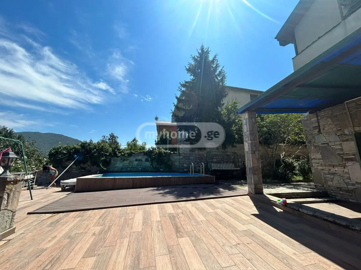 8 Room Country House For Rent In Mtskheta view 1