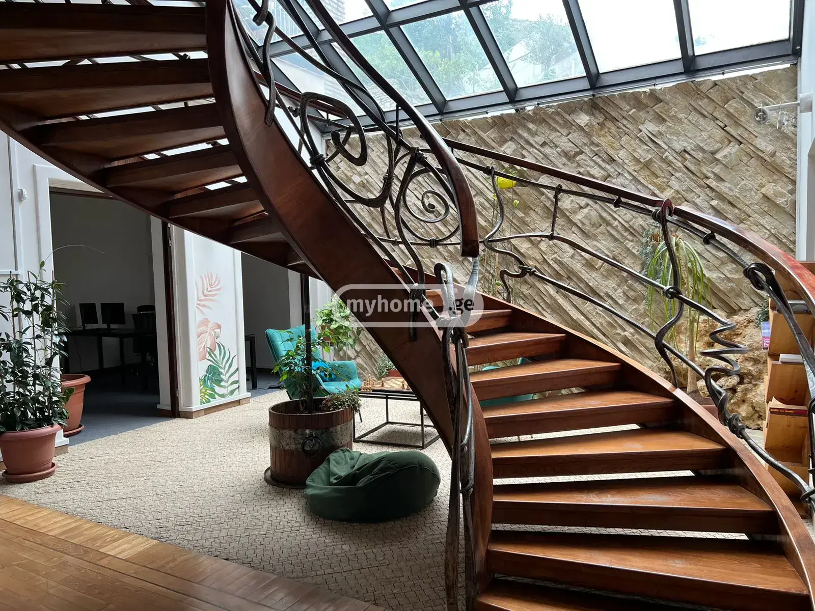 10+ Room Private House For Rent In Vake view 14