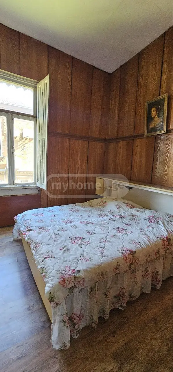 6 Room Private House For Sale view 12