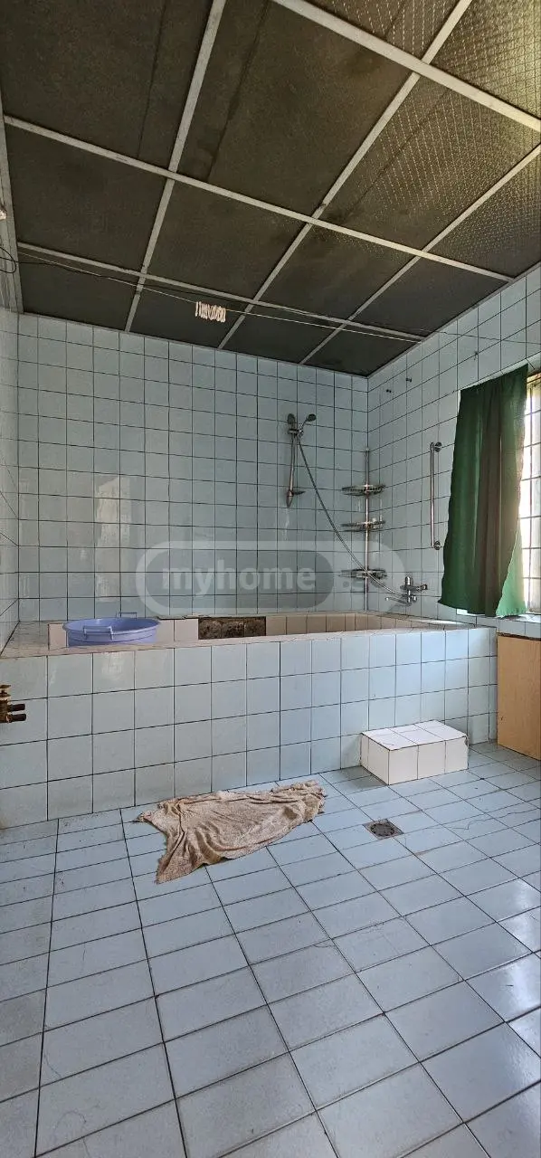 6 Room Private House For Sale view 15
