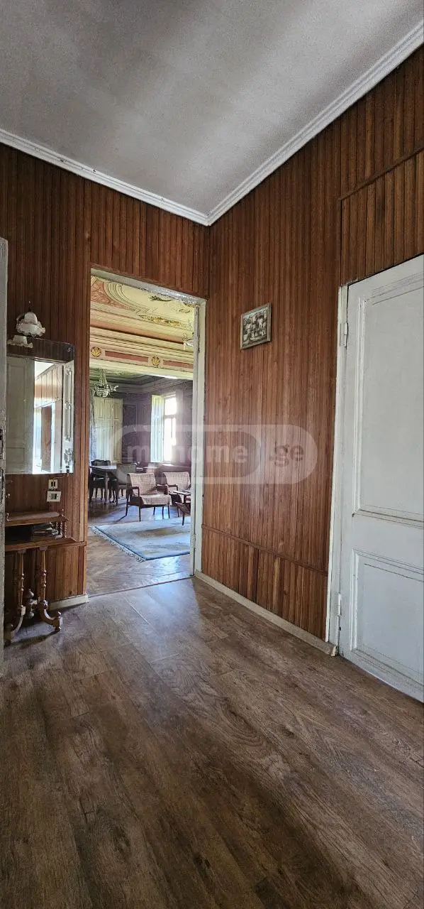 6 Room Private House For Sale view 4
