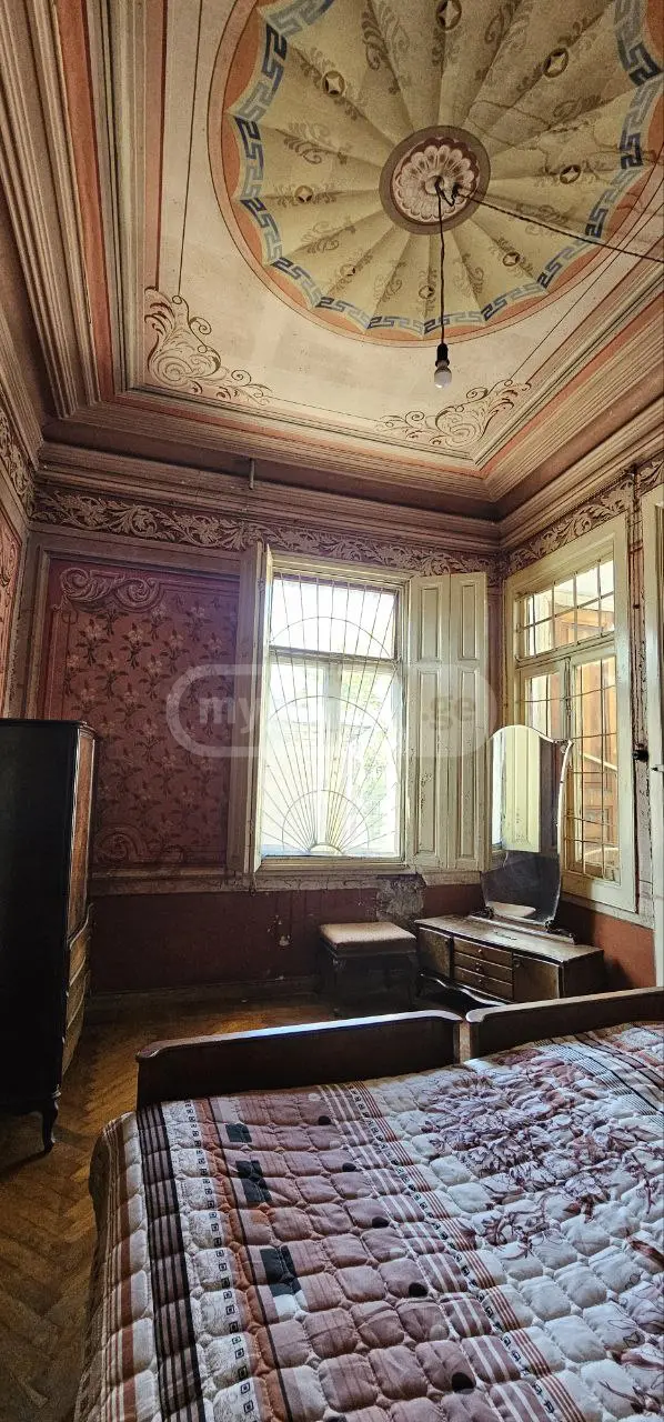 6 Room Private House For Sale view 9