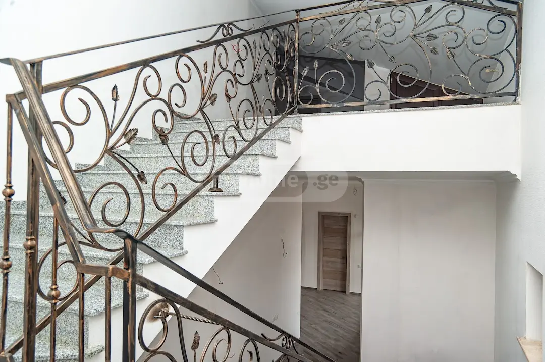 10+ Room Hotel For Sale In Saguramo, In Mtskheta Municipality view 9