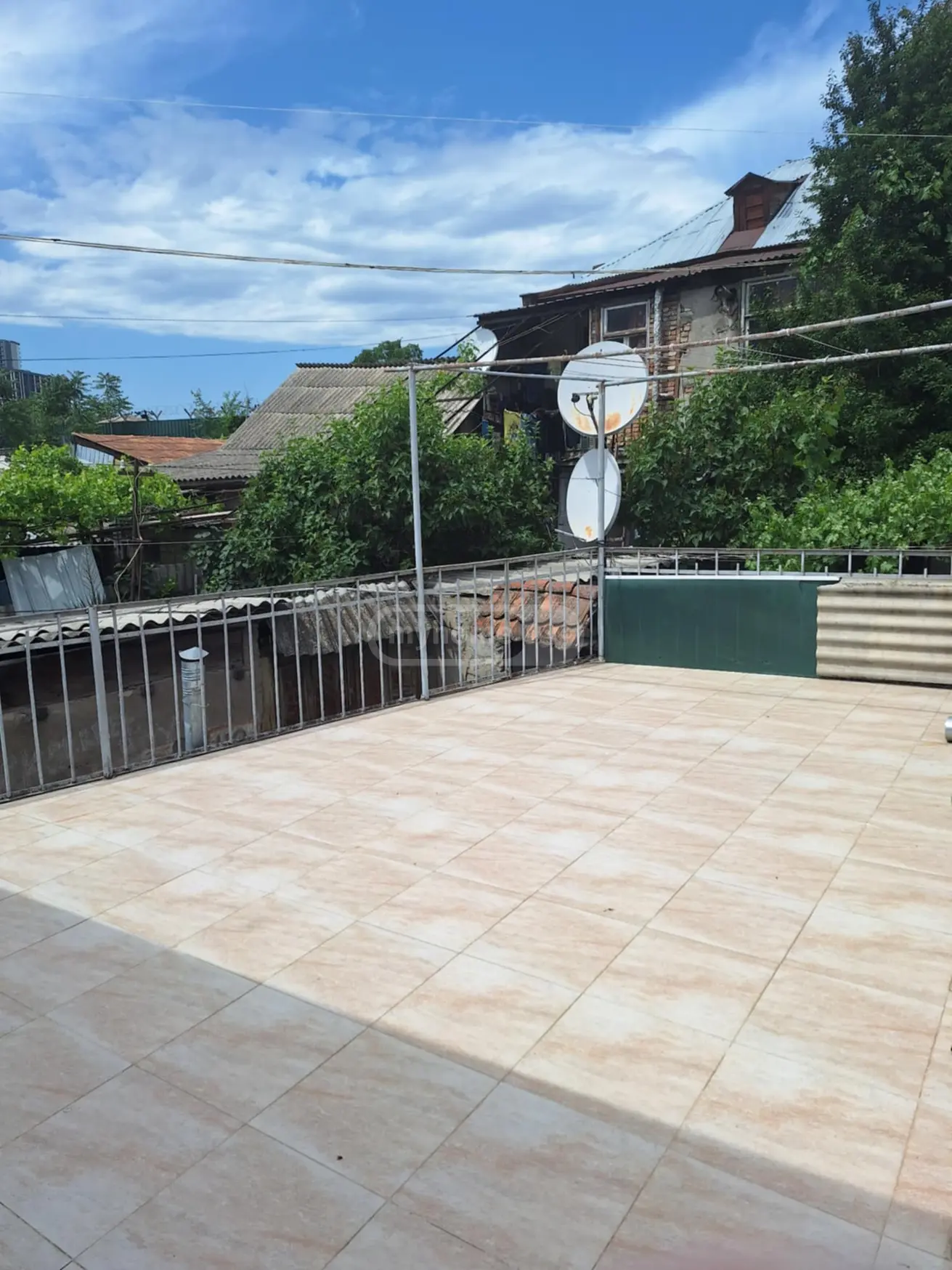 6 Room Private House For Sale view 4