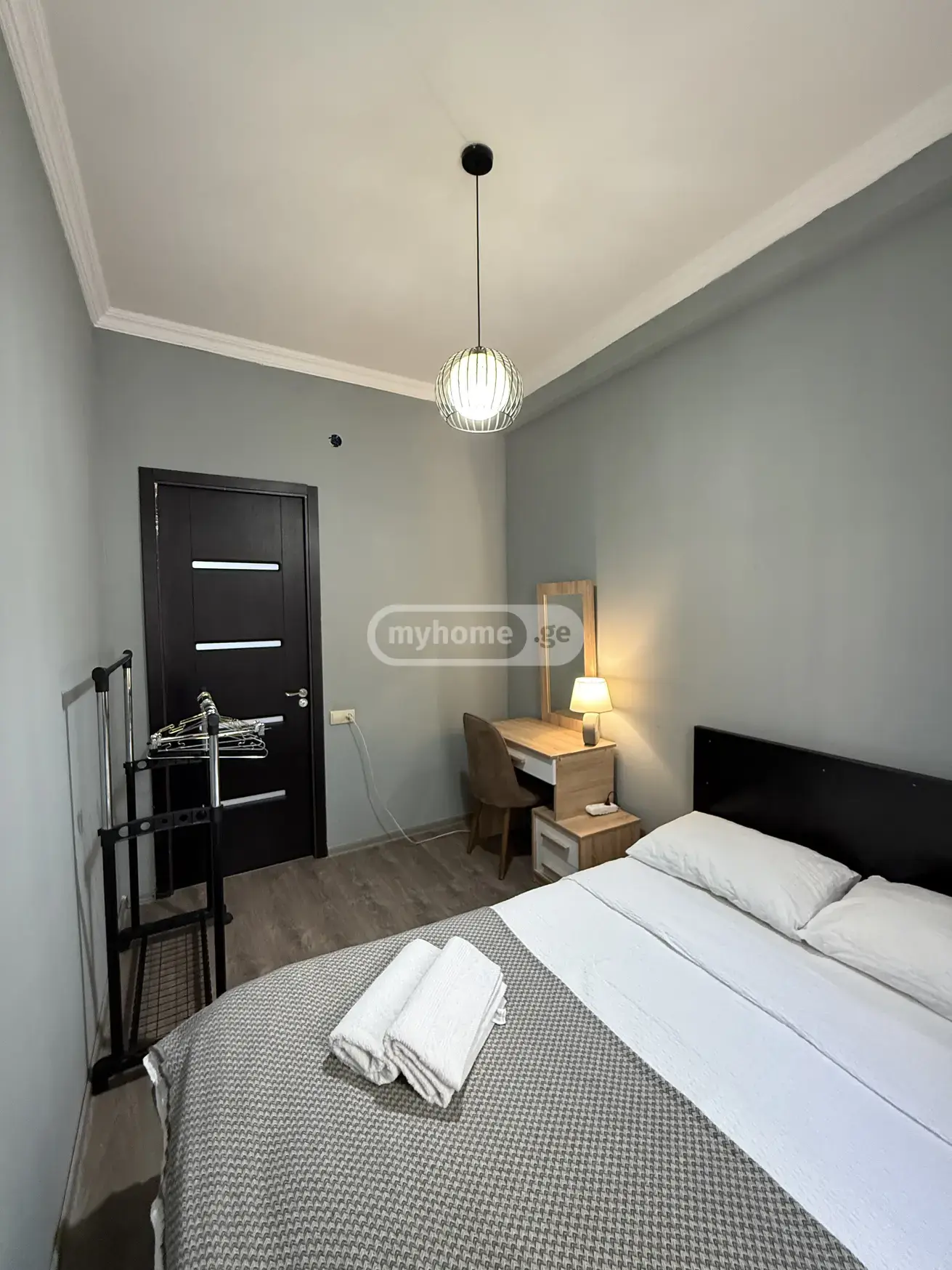 3 Room Apartment Daily Rent In Mtatsminda view 1