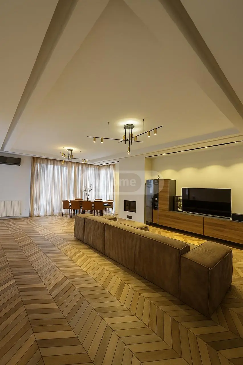7 Room Country House For Sale view 1