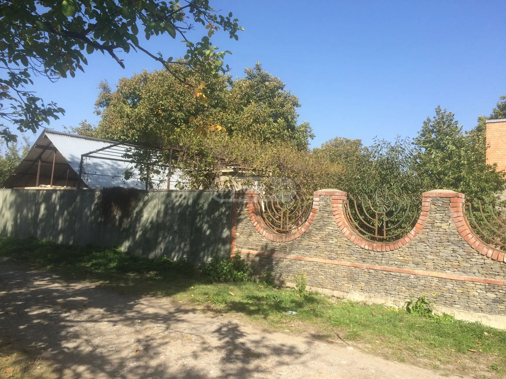 7 Room Private House For Sale view 4