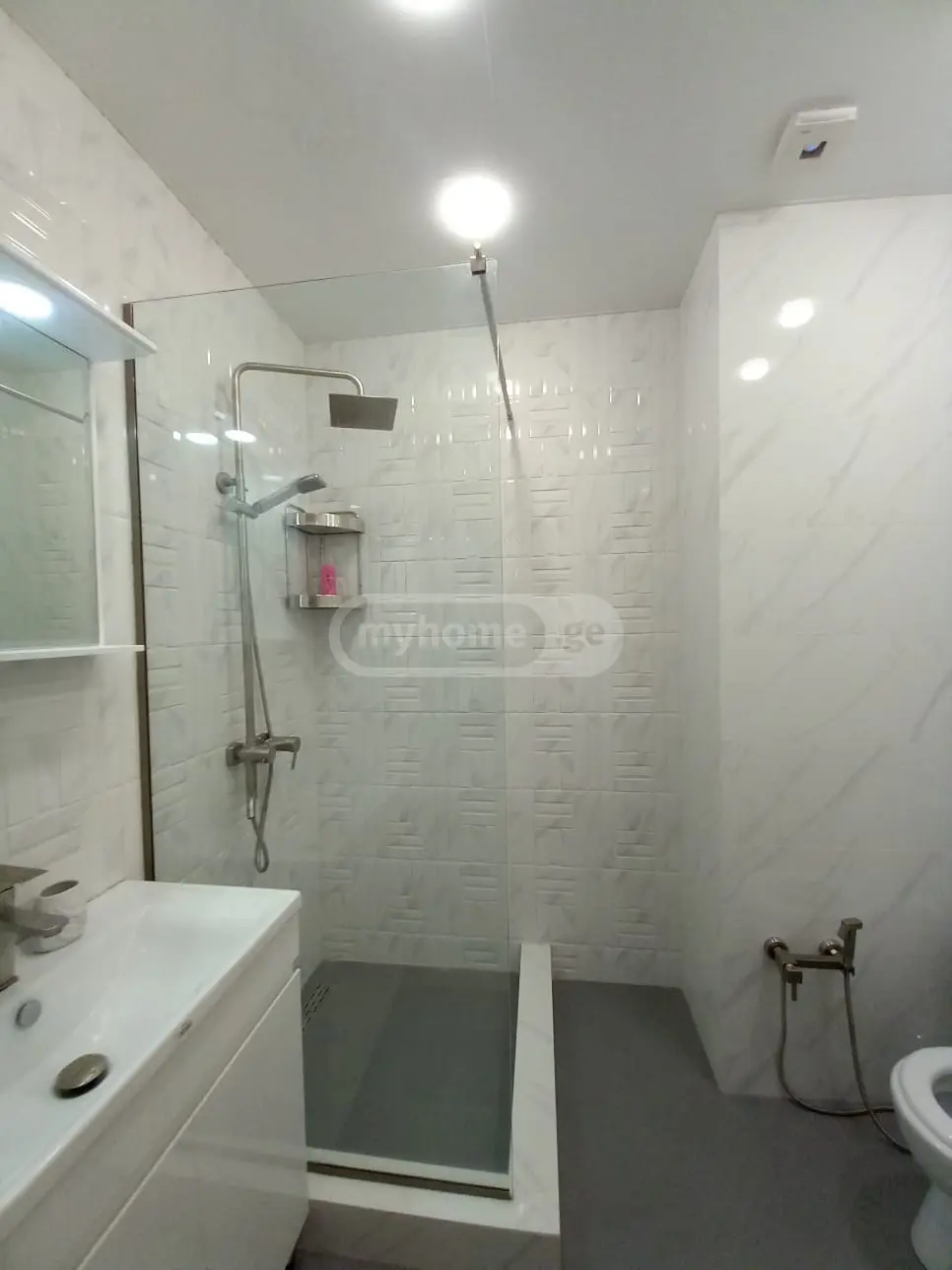 2 Room Apartment Daily Rent In Isani view 13