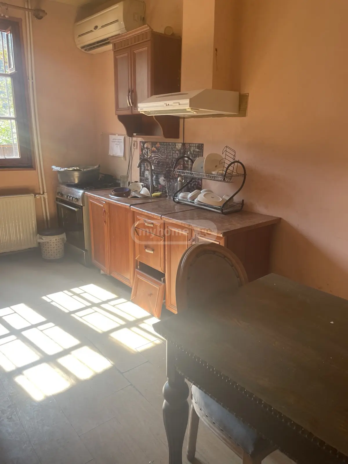 6 Room Private House For Sale view 9