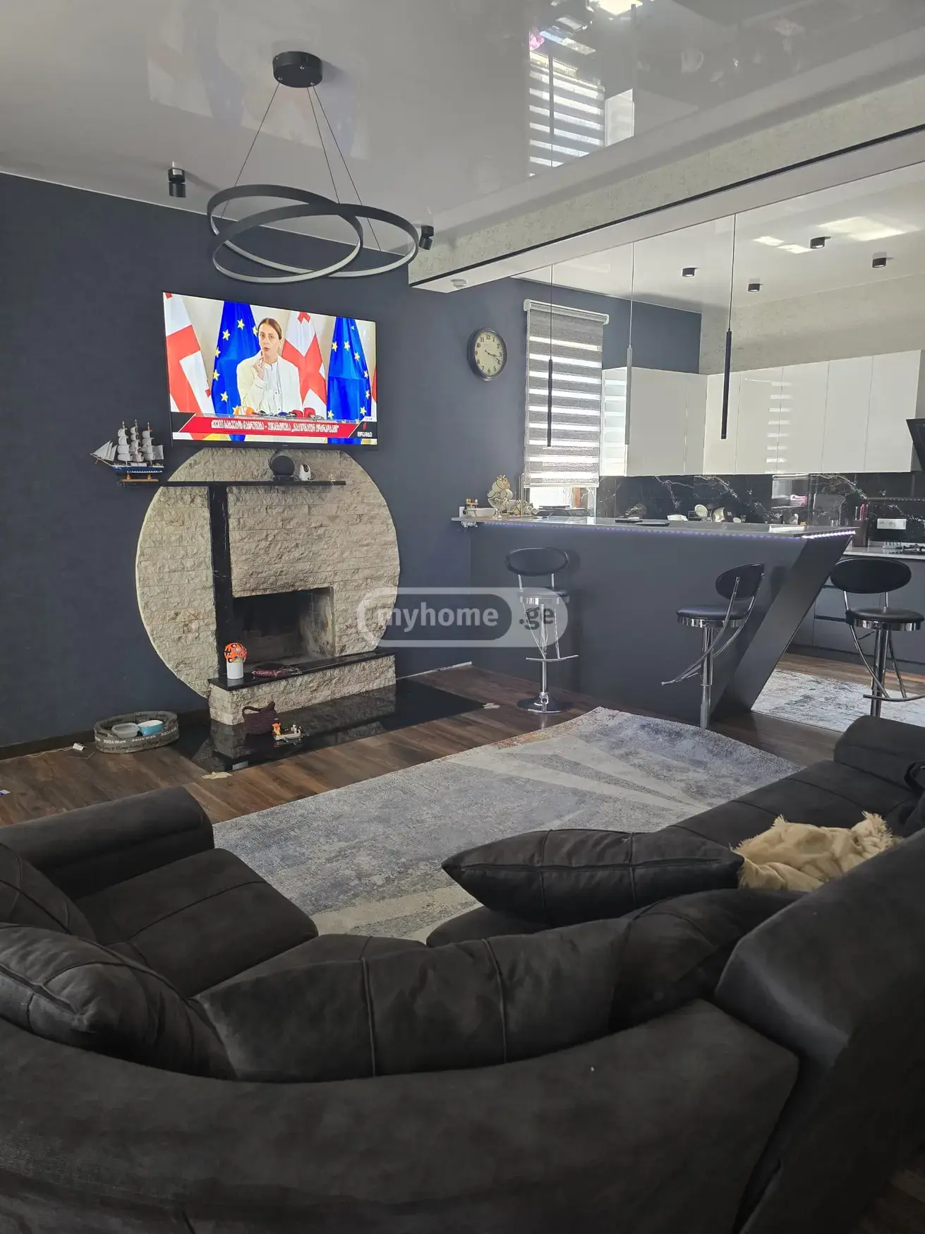 6 Room Country House For Rent In Vake view 3