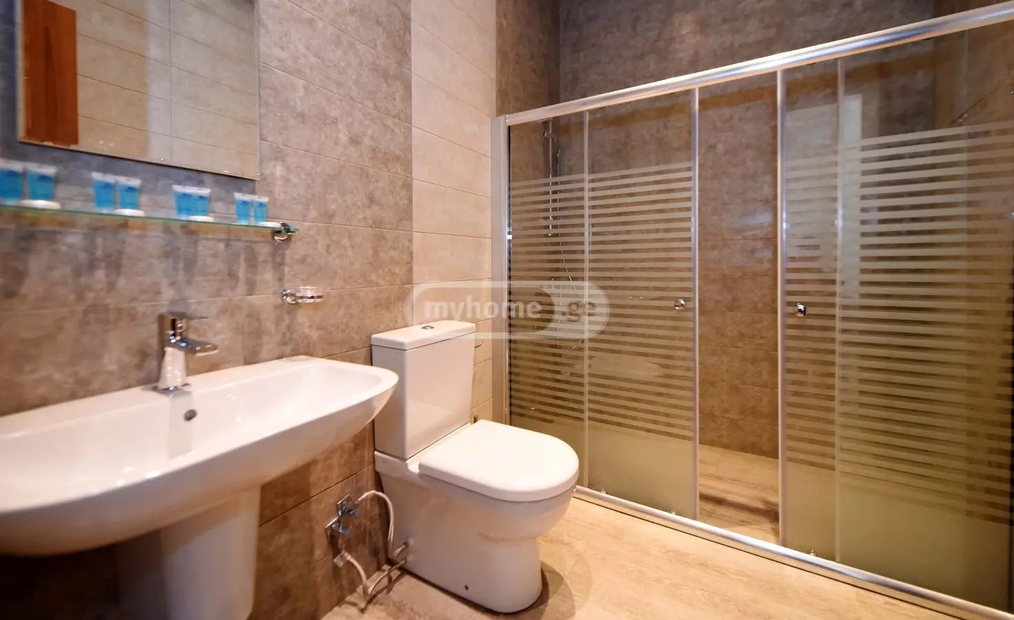 10+ Room Hotel For Rent In Didube view 7