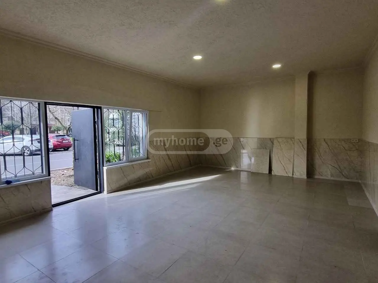 Universal Commercial Area For Rent In Foti view 1