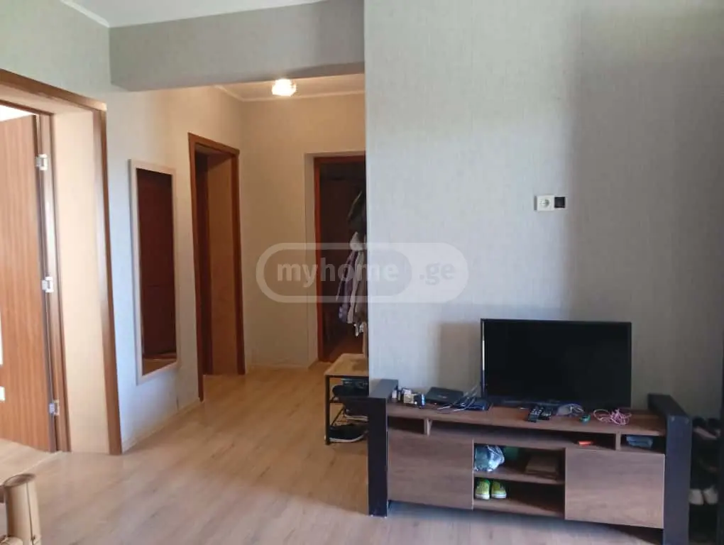 7 Room Private House For Sale view 4