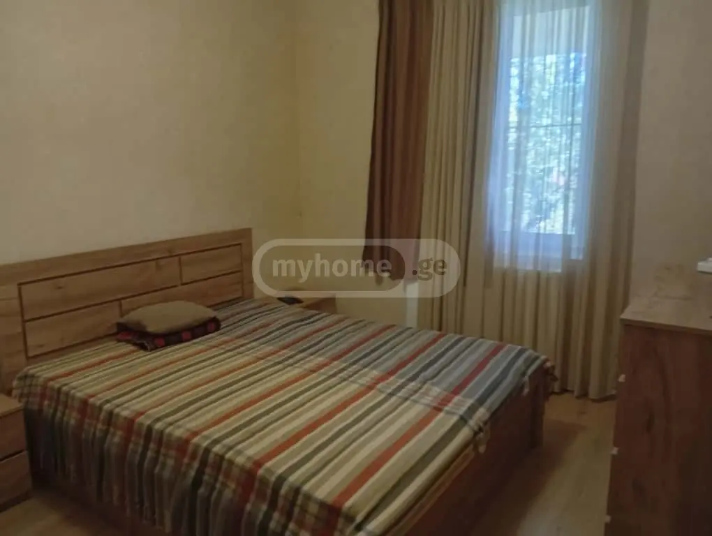 7 Room Private House For Sale view 10