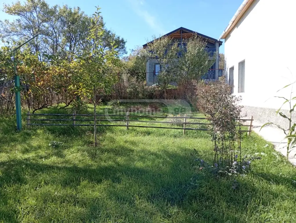 7 Room Private House For Sale view 16