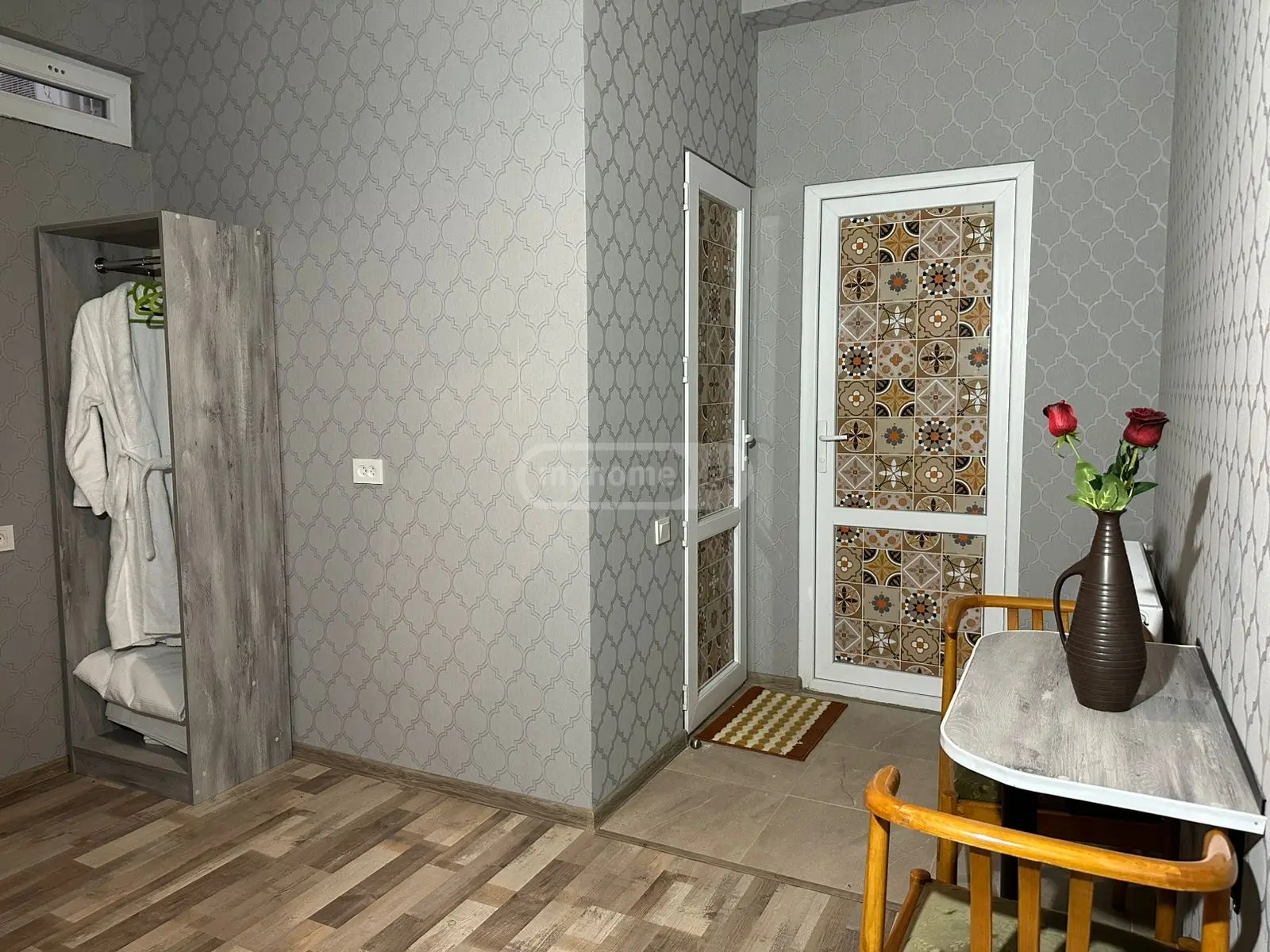 8 Room Hotel For Rent In Isani view 3