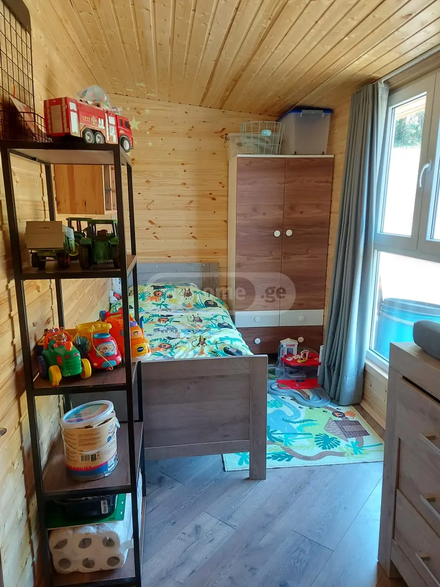 4 Room Private House For Sale view 8
