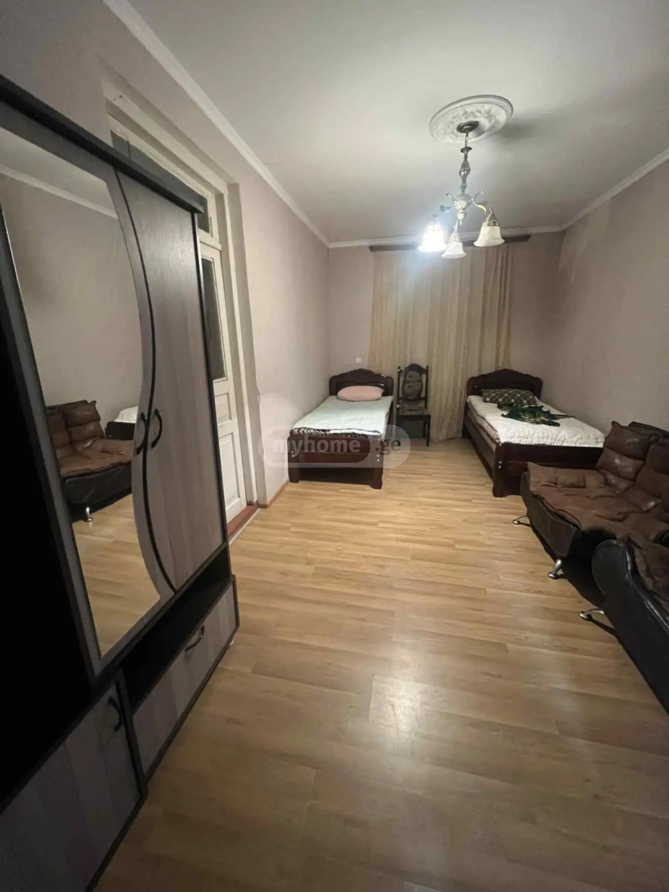 10+ Room Country House For Sale In Manglisi view 2