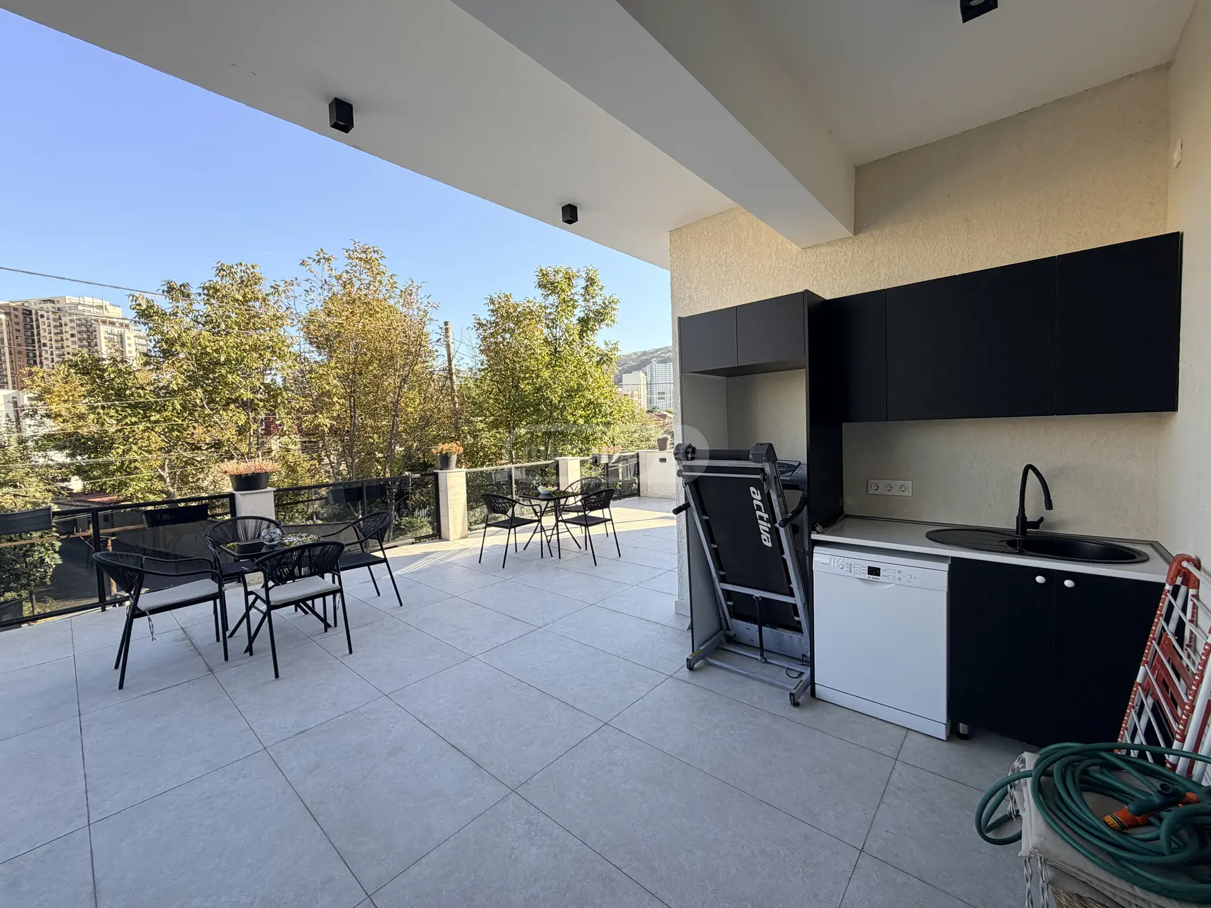 5 Room Private House For Rent In Krtsanisi view 11
