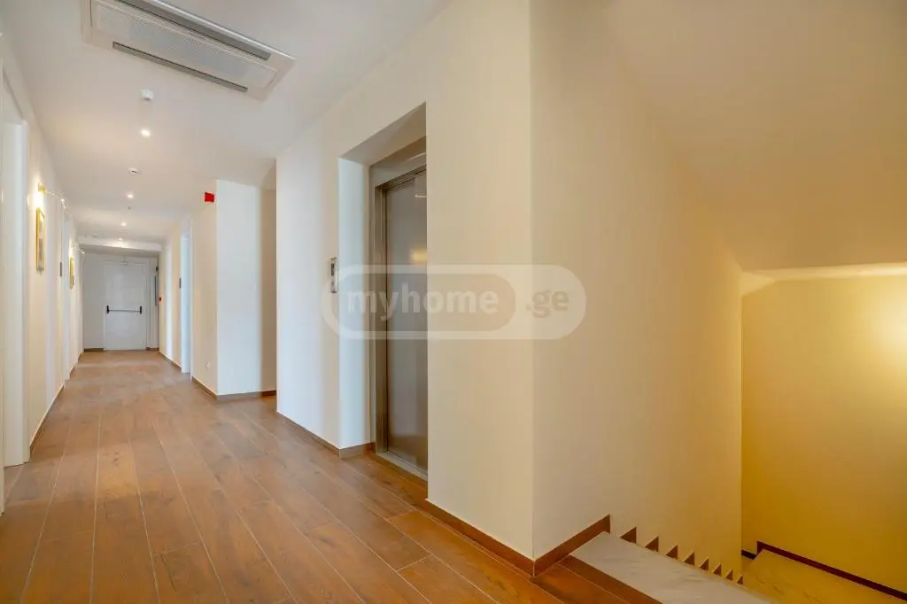 10+ Room Hotel For Sale In Avlabari view 9