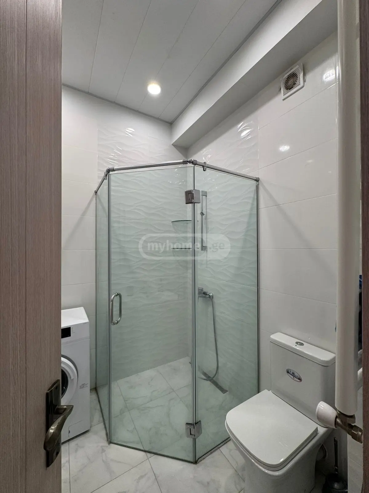 2 Room Apartment For Rent In Isani view 3