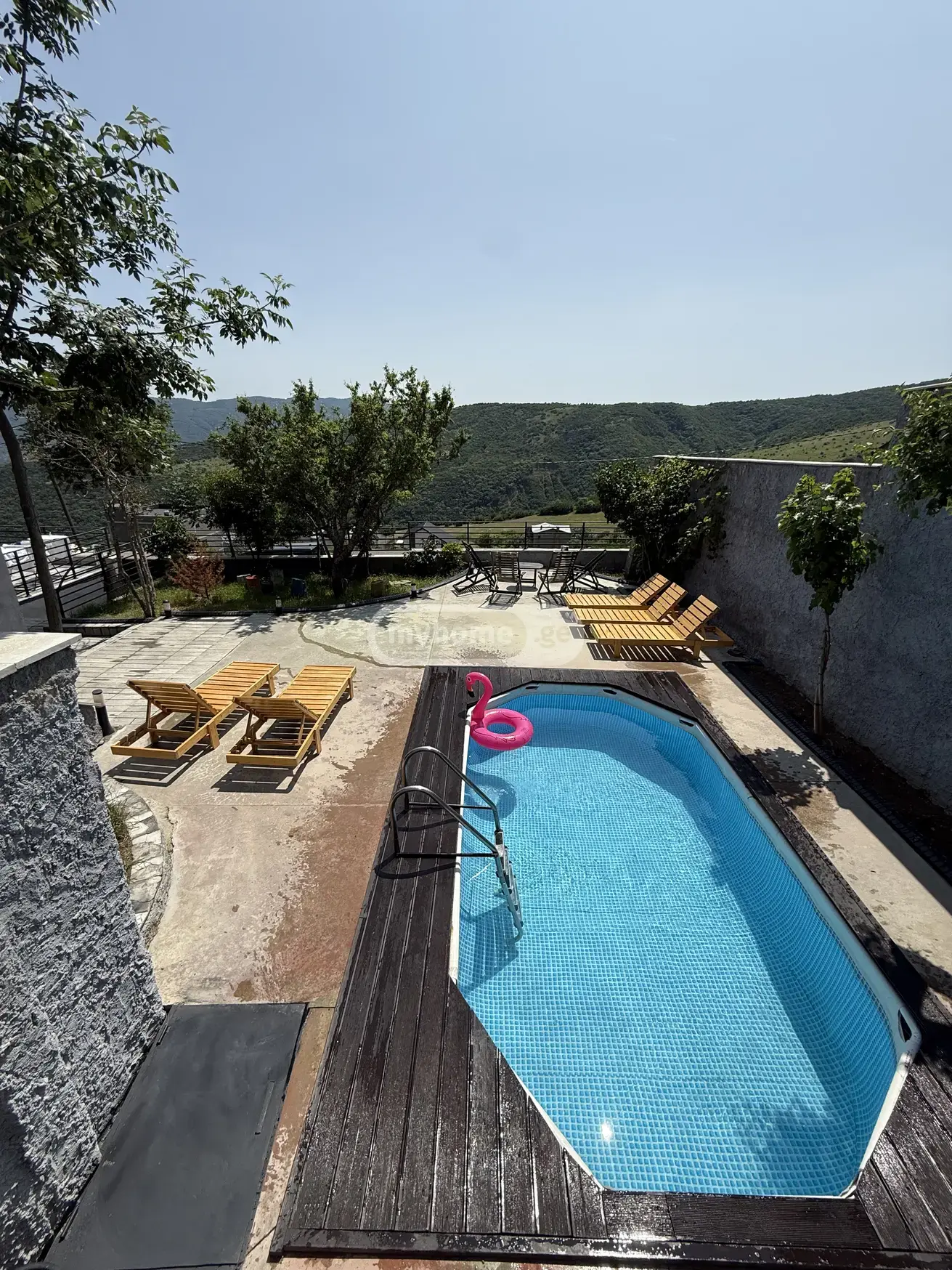 8 Room Country House For Rent In Vake view 1