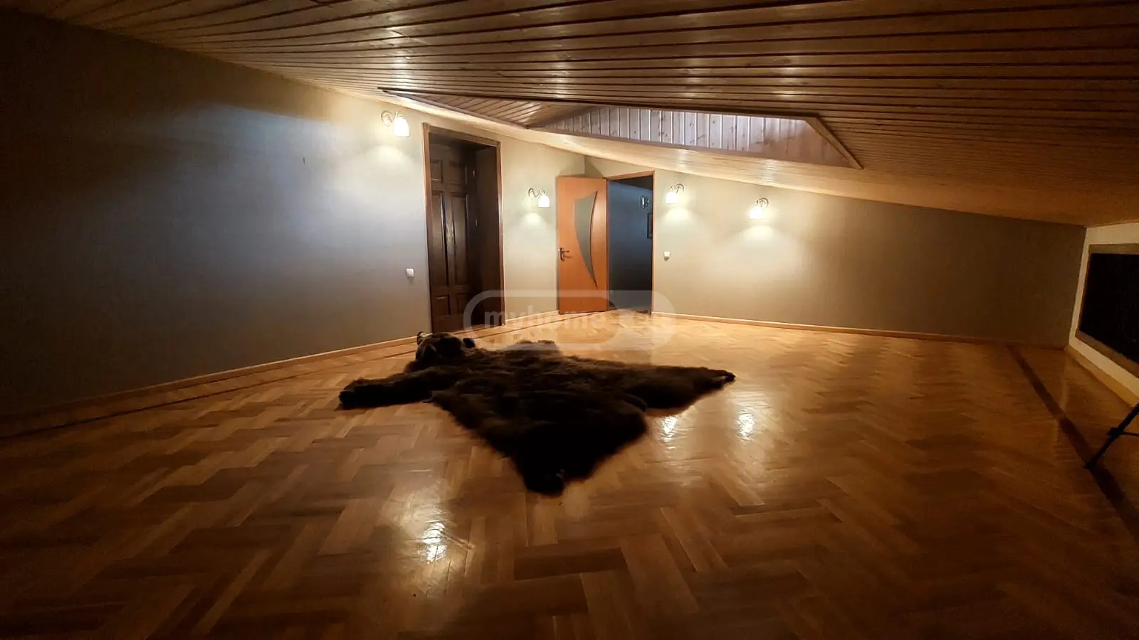 10+ Room Hotel For Sale In Nadzaladevi view 8