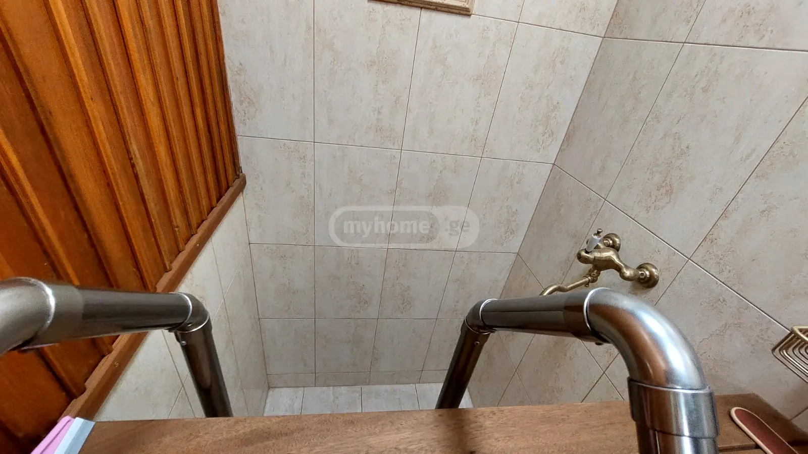 10+ Room Hotel For Sale In Nadzaladevi view 6
