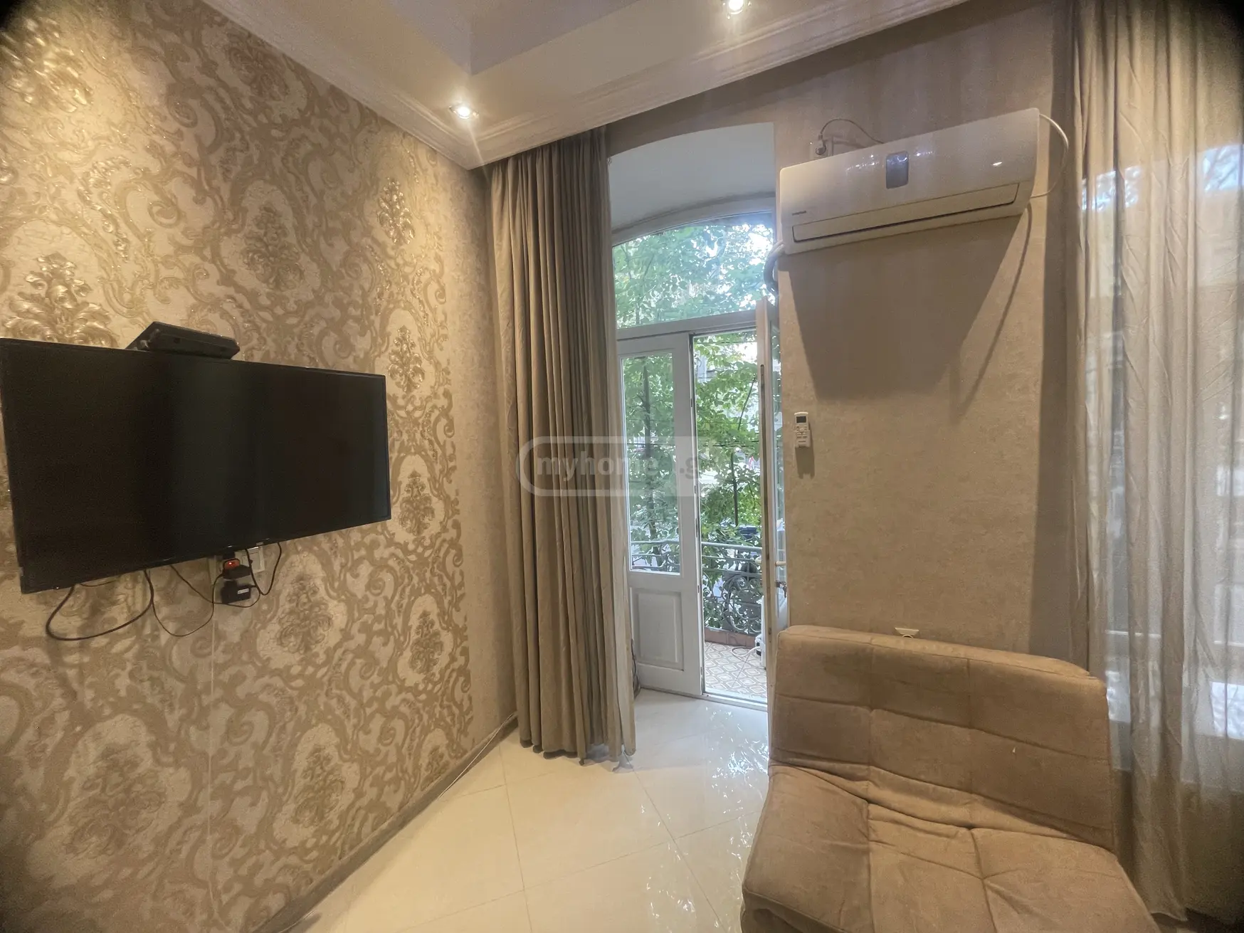 1 Room Flat Daily Rent. Sololaki view 21