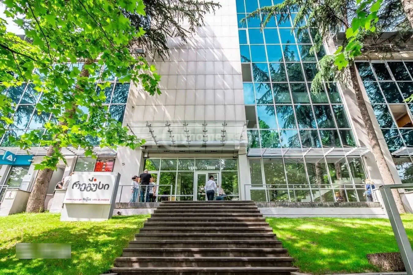 Office Commercial Area For Rent In Saburtalo view 2