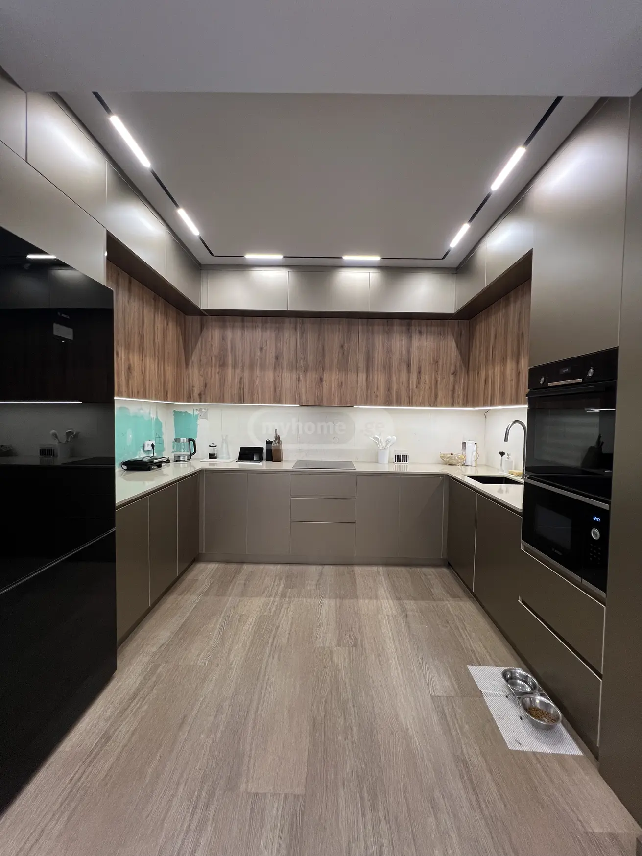 3 Room Apartment For Sale view 4
