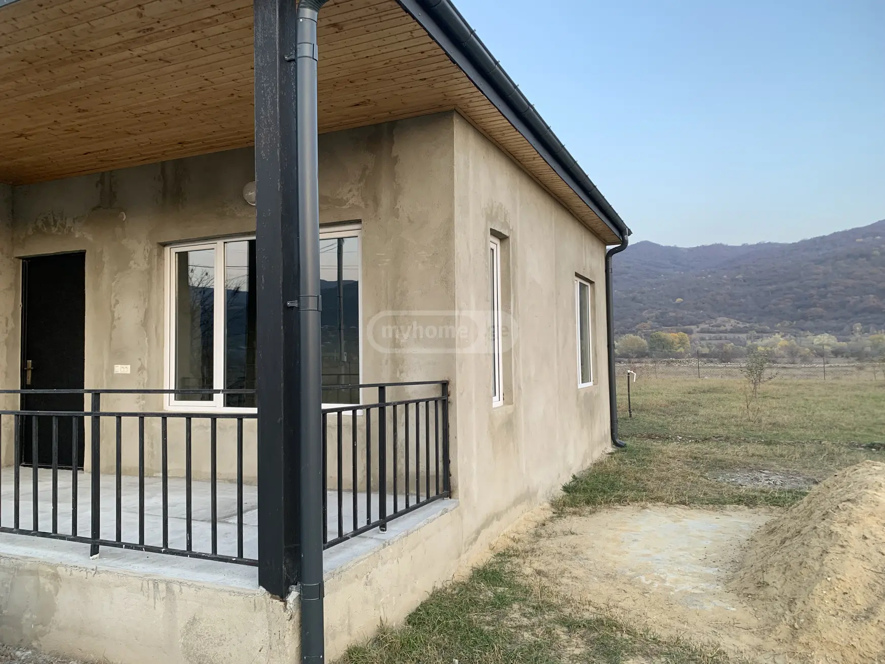 4 Room Private House For Sale view 9