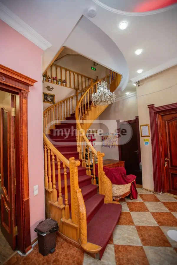 10+ Room Hotel For Sale In Avlabari view 8
