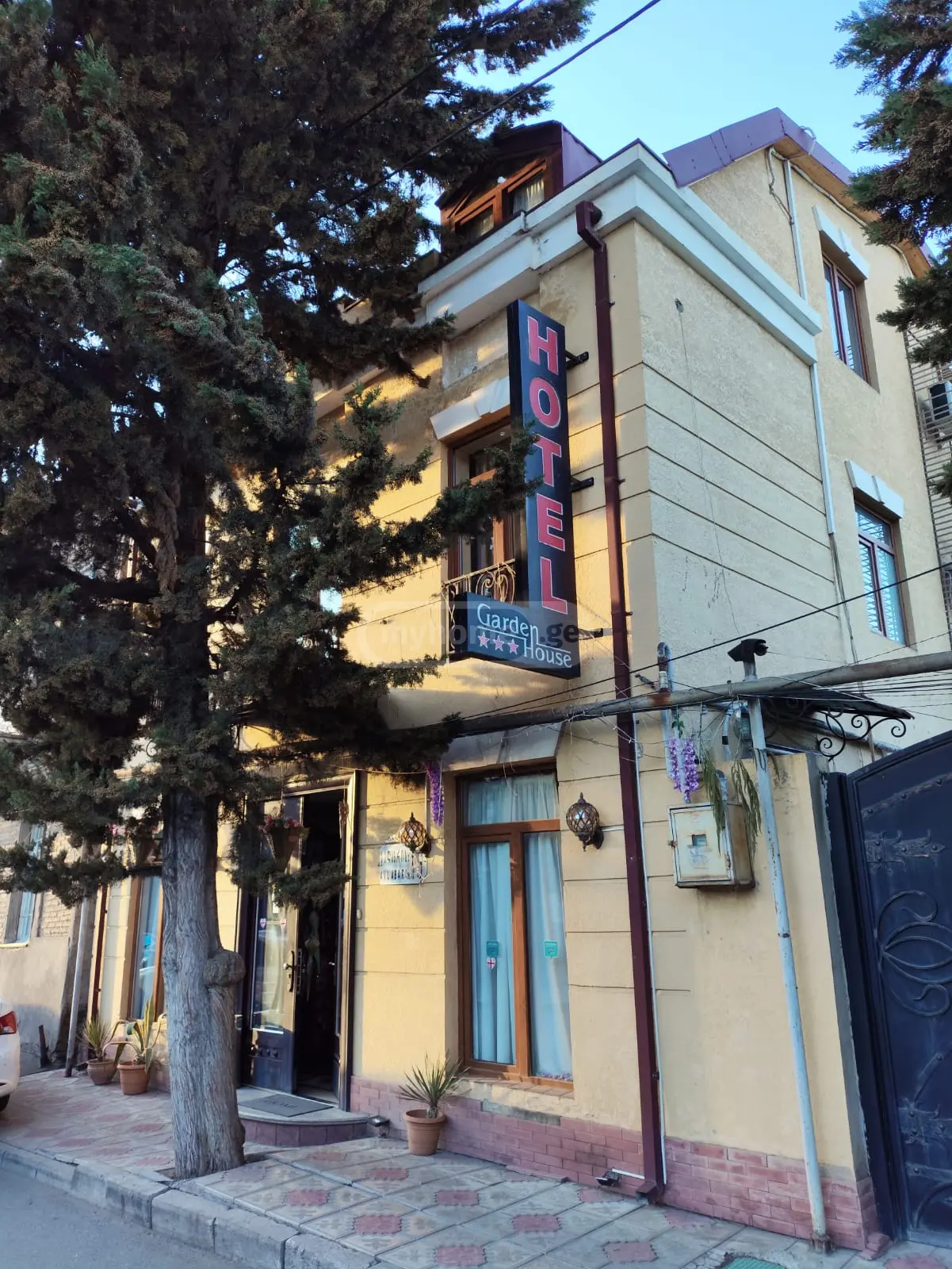 7 Room Hotel Daily Rent In Avlabari view 5