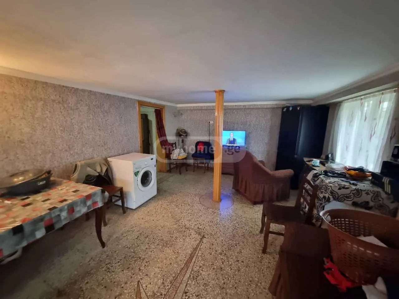 6 Room Private House For Sale view 2