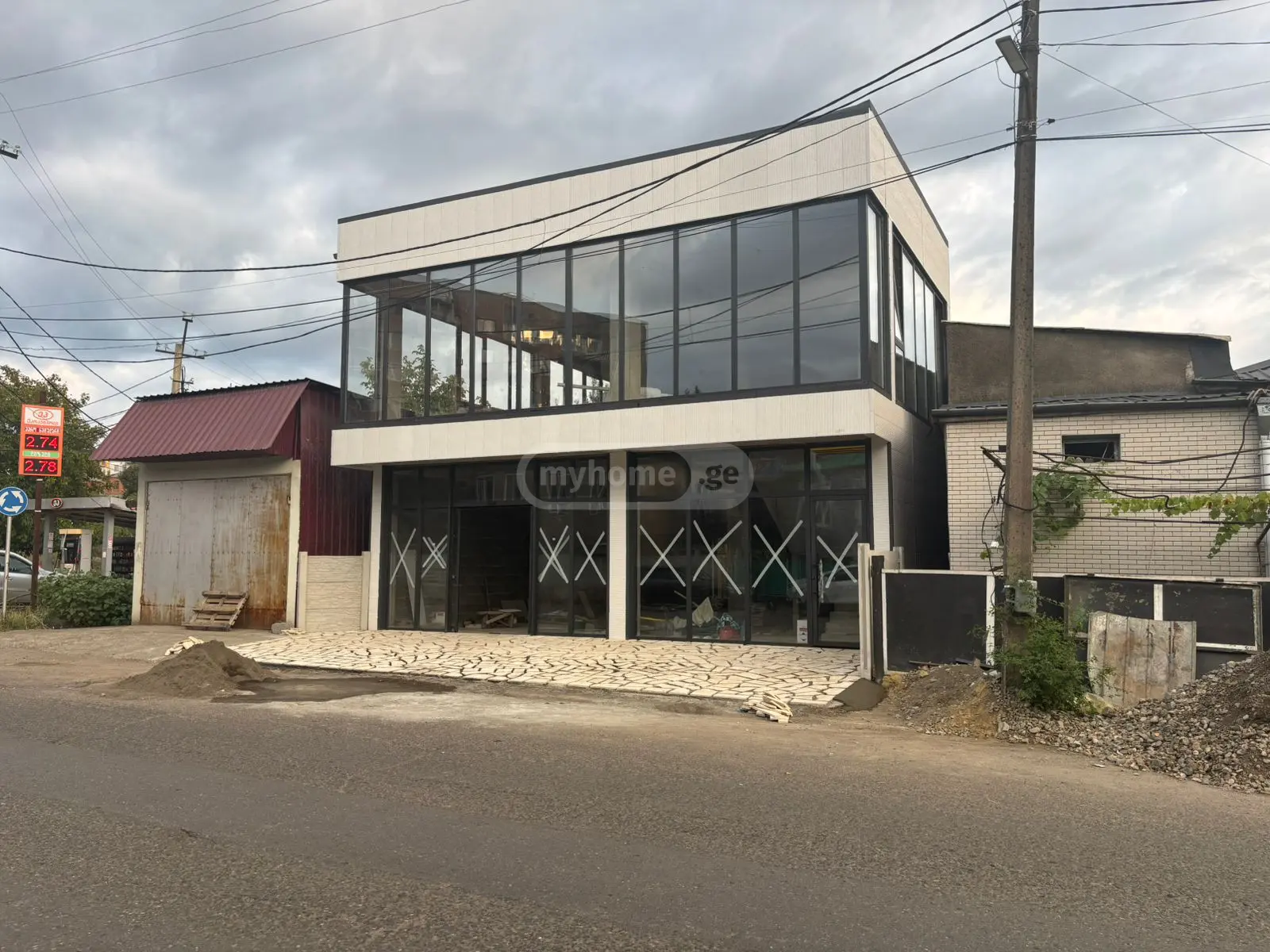 Universal Commercial Area For Rent In Zestaphoni view 7