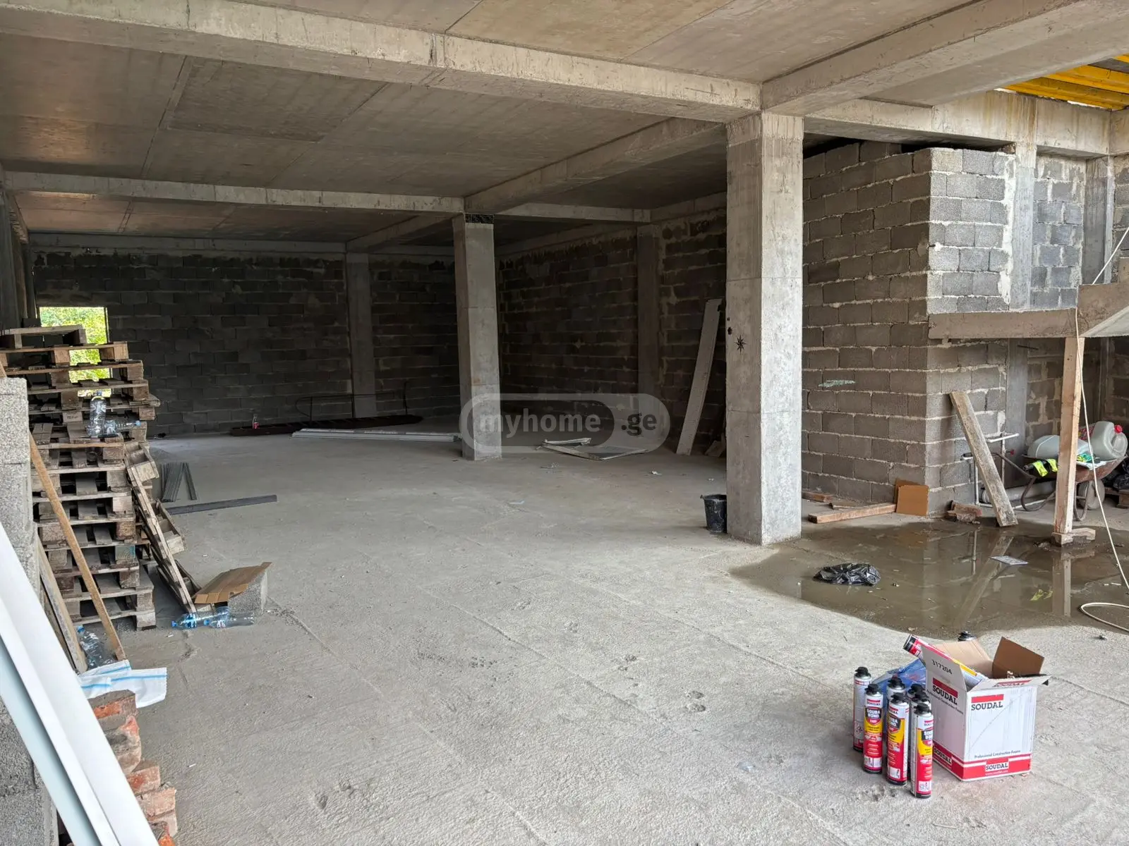 Universal Commercial Area For Rent In Zestaphoni view 8