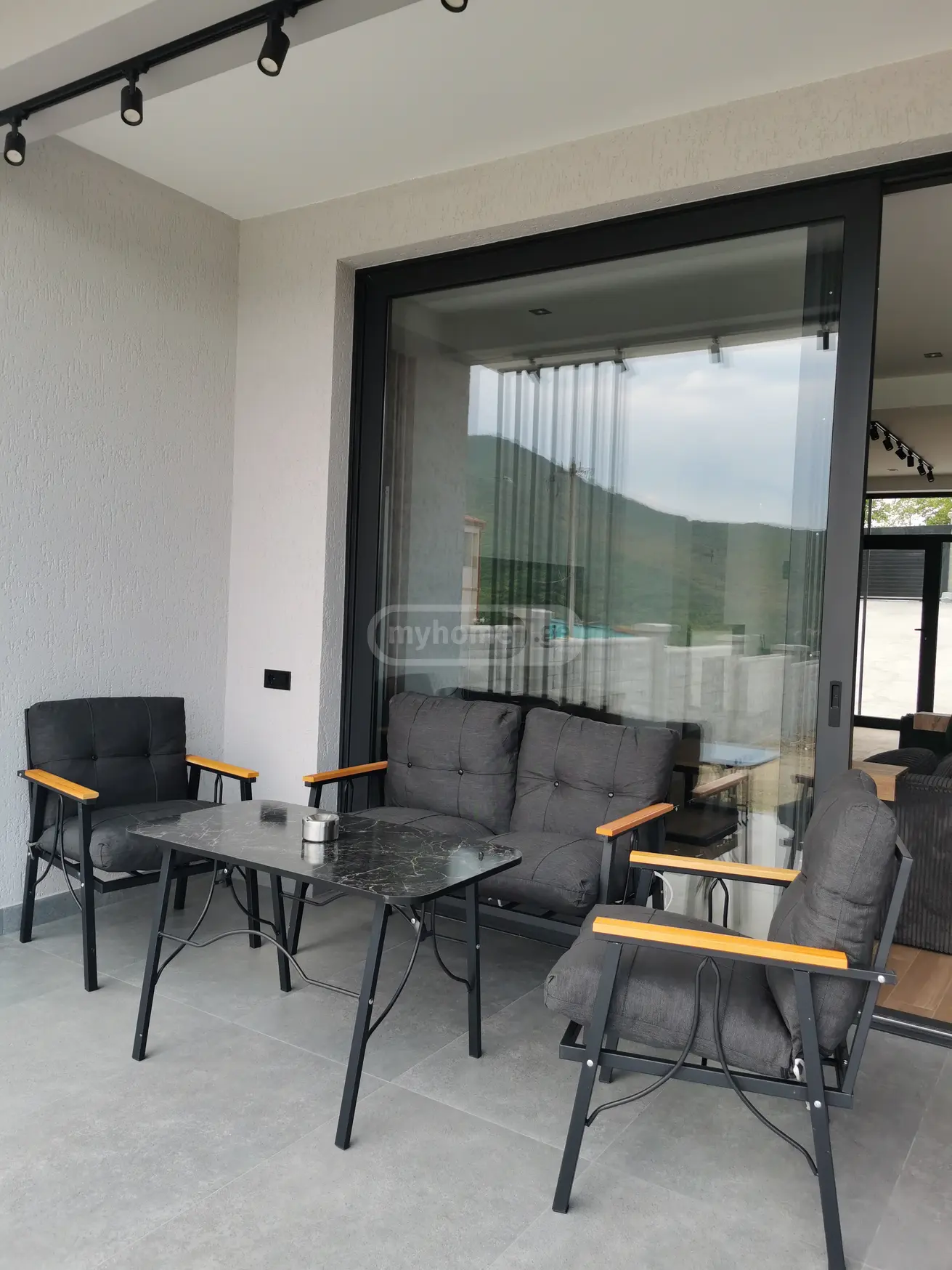 7 Room Country House For Sale view 10